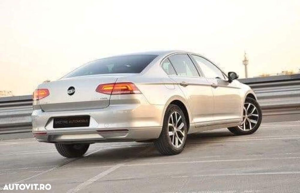 Volkswagen Passat 2.0 TDI Comfortline - 5