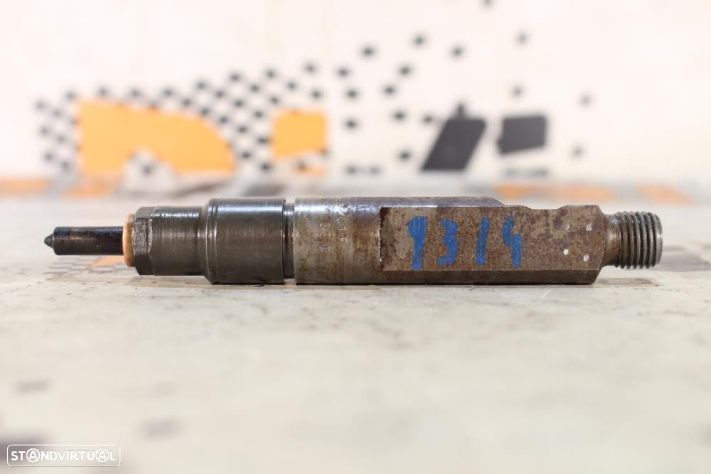 Injetor Audi A6 (4A2, C4)  046130201F / 046 130 201 F - 4