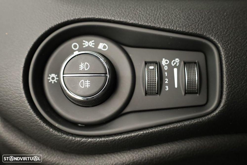 Jeep Renegade 1.0 T Limited - 17