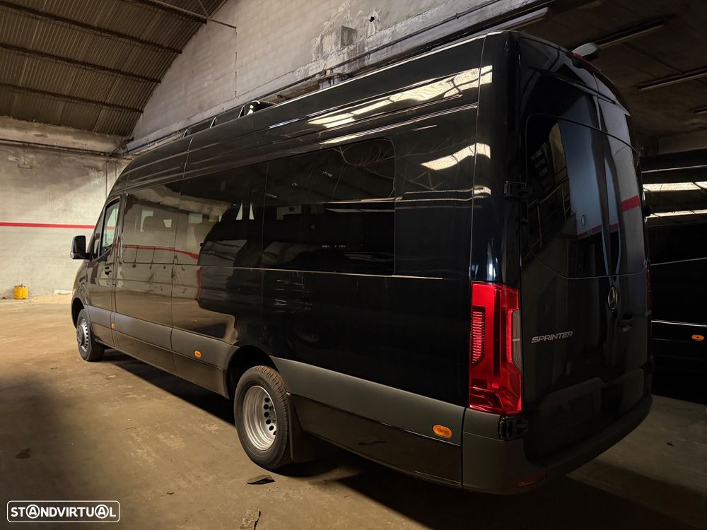 Mercedes Benz Sprinter - 2