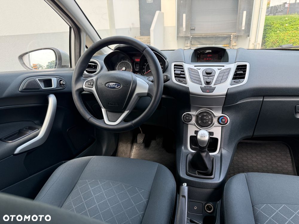 Ford Fiesta 1.25 Gold X EU5 - 11
