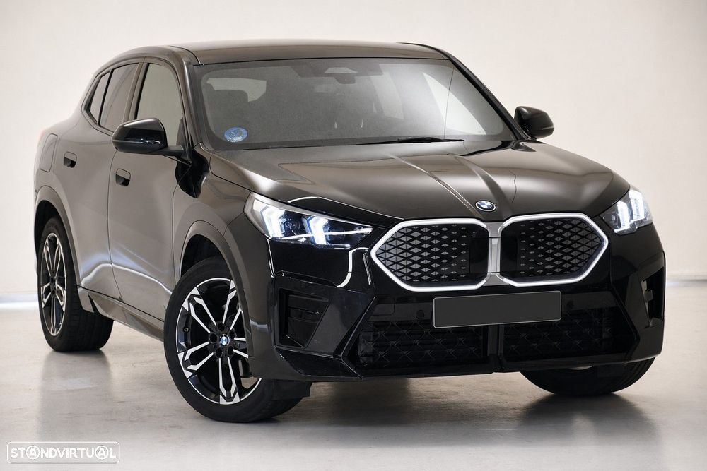 BMW iX2 eDrive20 Pack Desportivo M Pro - 2