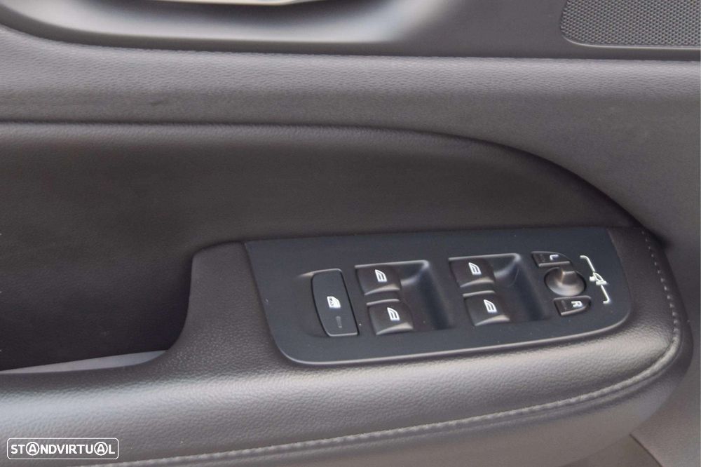 Volvo V60 2.0 T6 AWD TE Inscription Expression - 29