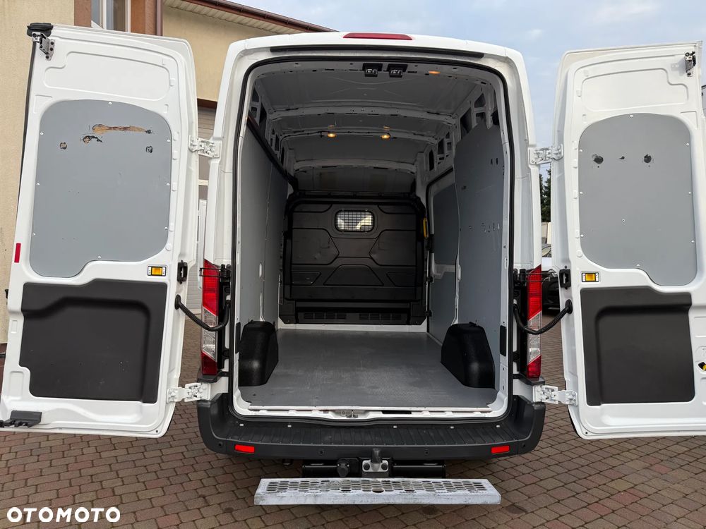 Ford Transit 2,2 L2H3 - 10