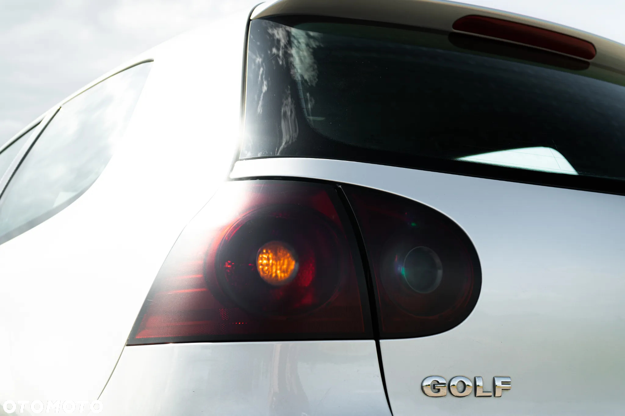 Volkswagen Golf - 6