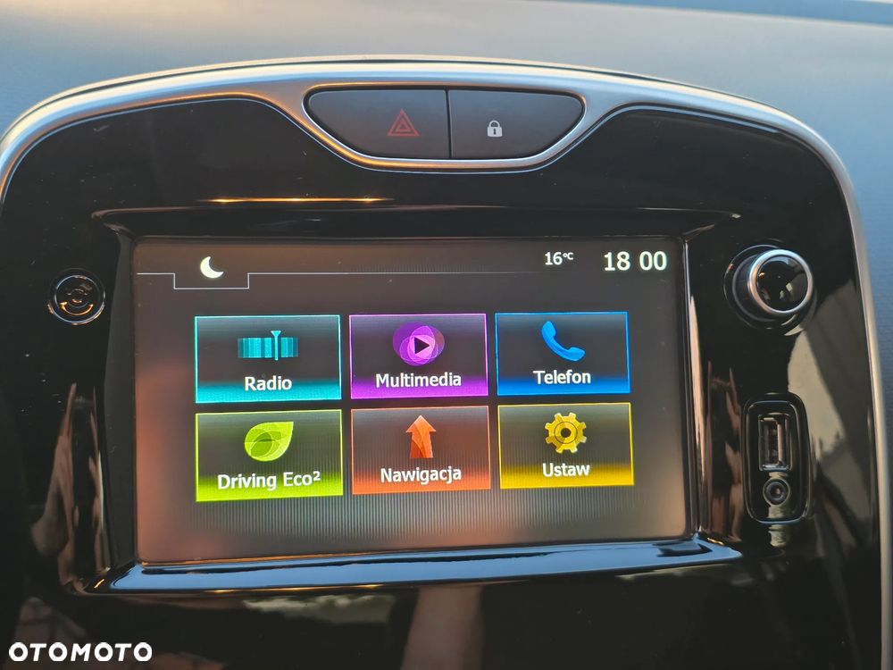 Renault Clio - 25