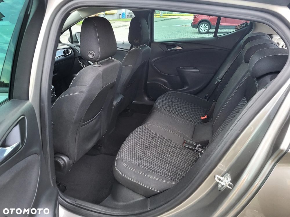 Opel Astra 1.4 Turbo Innovation - 18