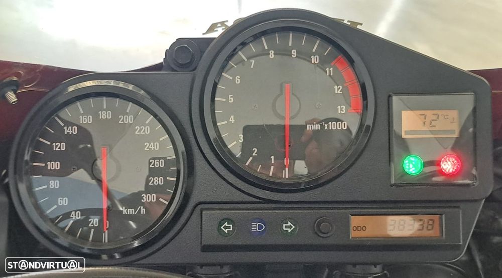 Honda CBR CBR 900 RR Fireblade - 10