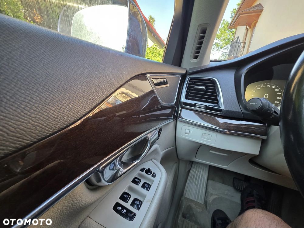 Volvo XC 90 T6 AWD Momentum 7os - 8