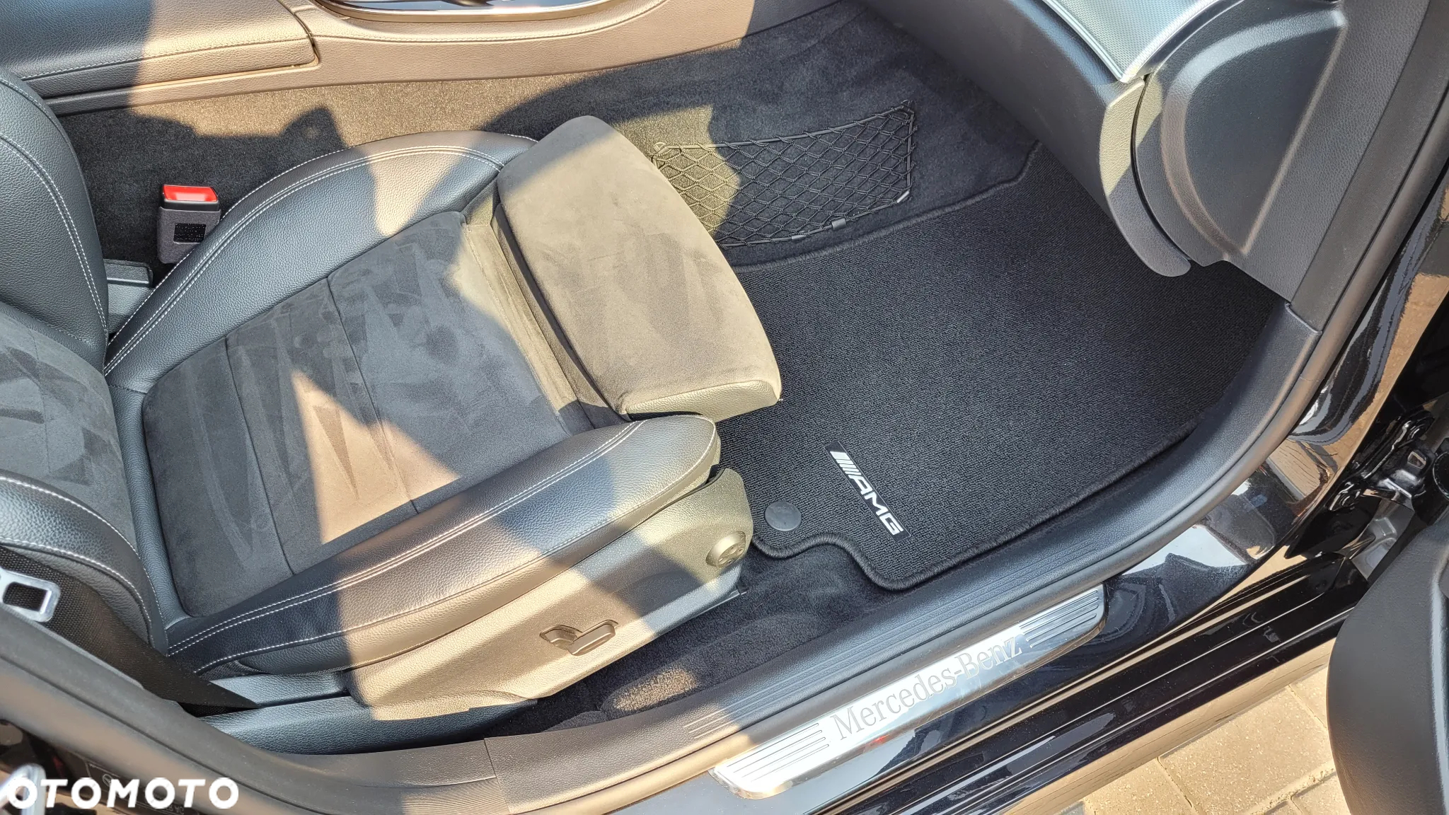 Mercedes-Benz Klasa E 220 d 4-Matic 9G-TRONIC - 11
