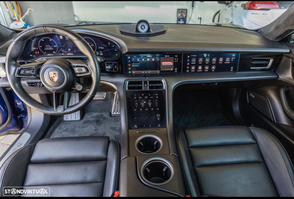 Porsche Taycan 4S - 14
