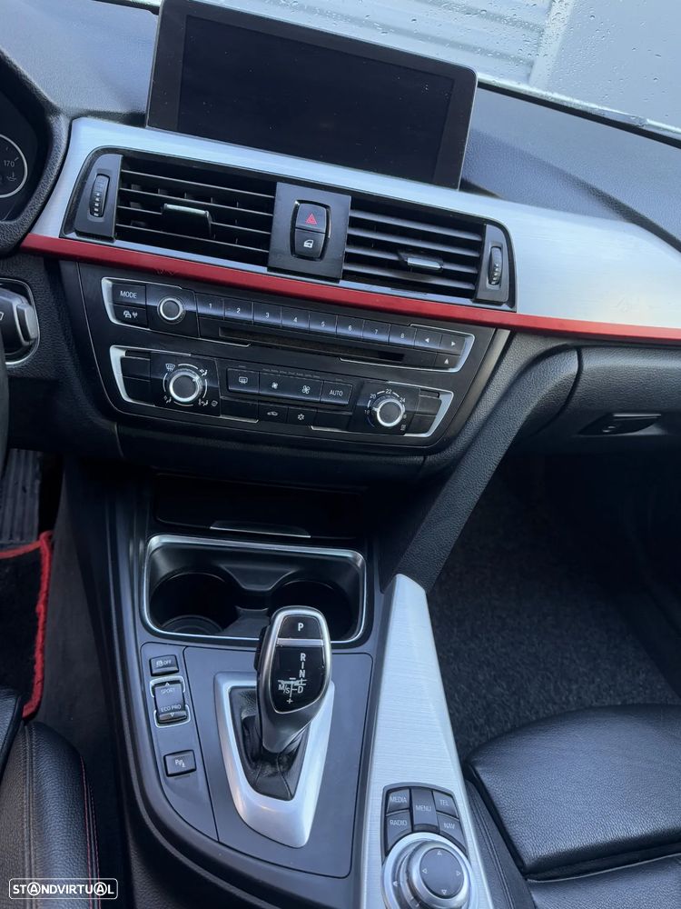 BMW 328 i Auto Pack M - 19