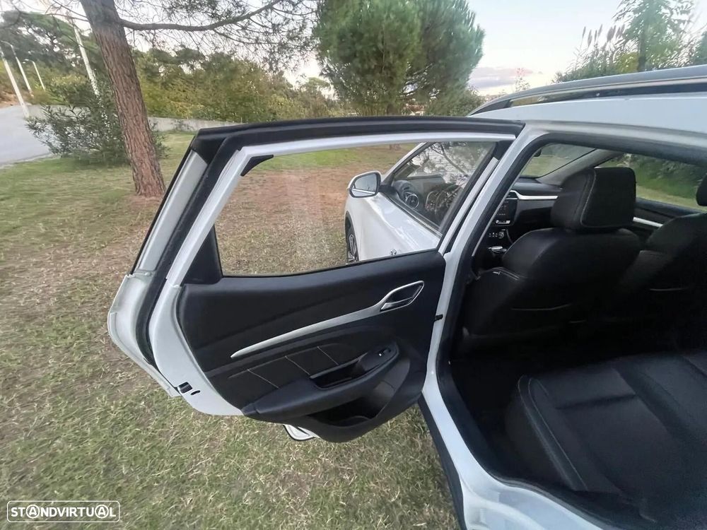 MG ZS Luxury - 32