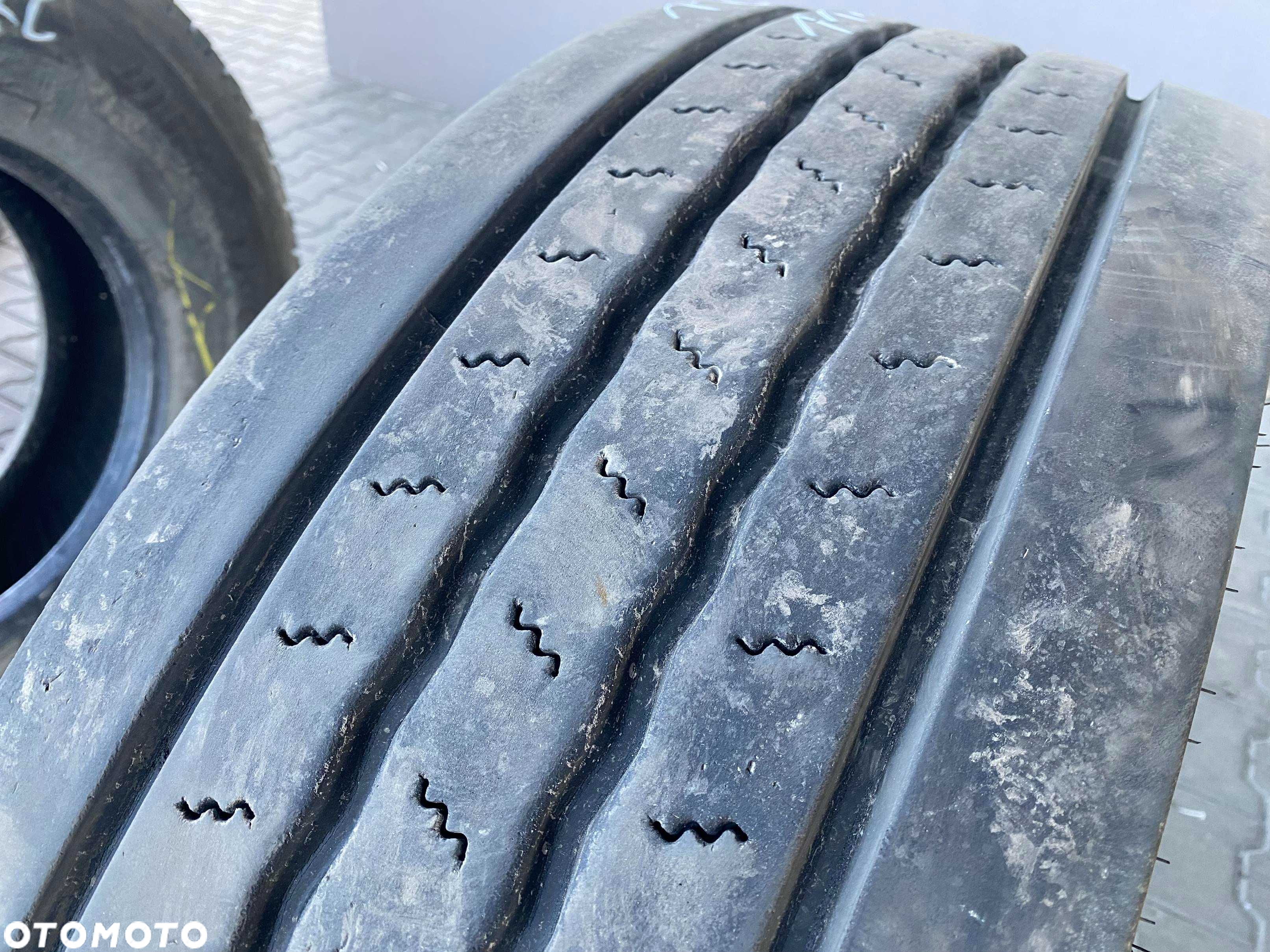 Opona 315/80R22.5 UNIROYAL FH40 Przód 11mm - 3
