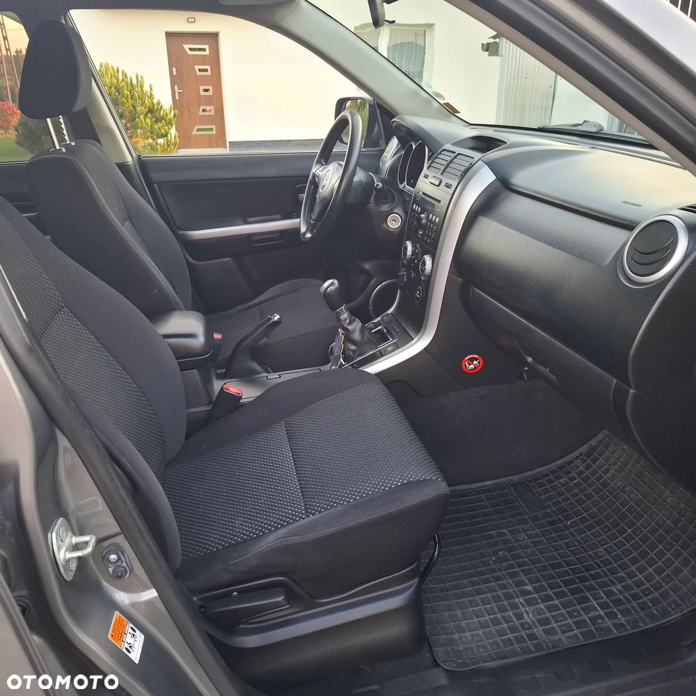 Suzuki Grand Vitara - 20