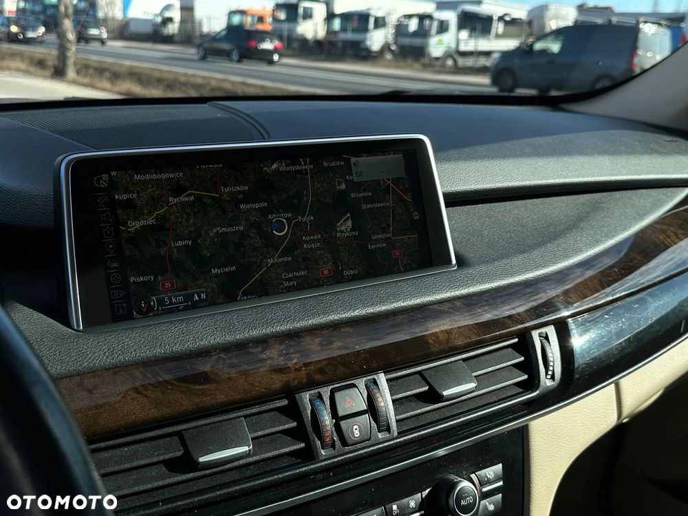 BMW X5 xDrive30d Sport-Aut - 33