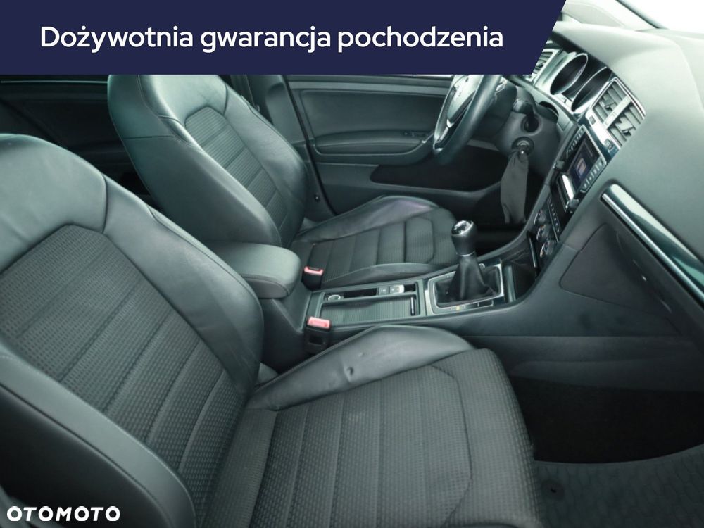 Volkswagen Golf - 9