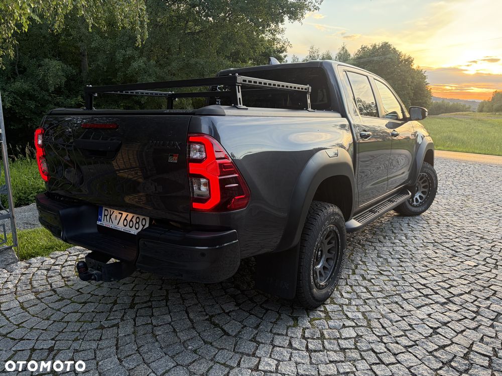 Toyota Hilux 2.8 D-4D Double Cab GR Sport 4x4 - 13