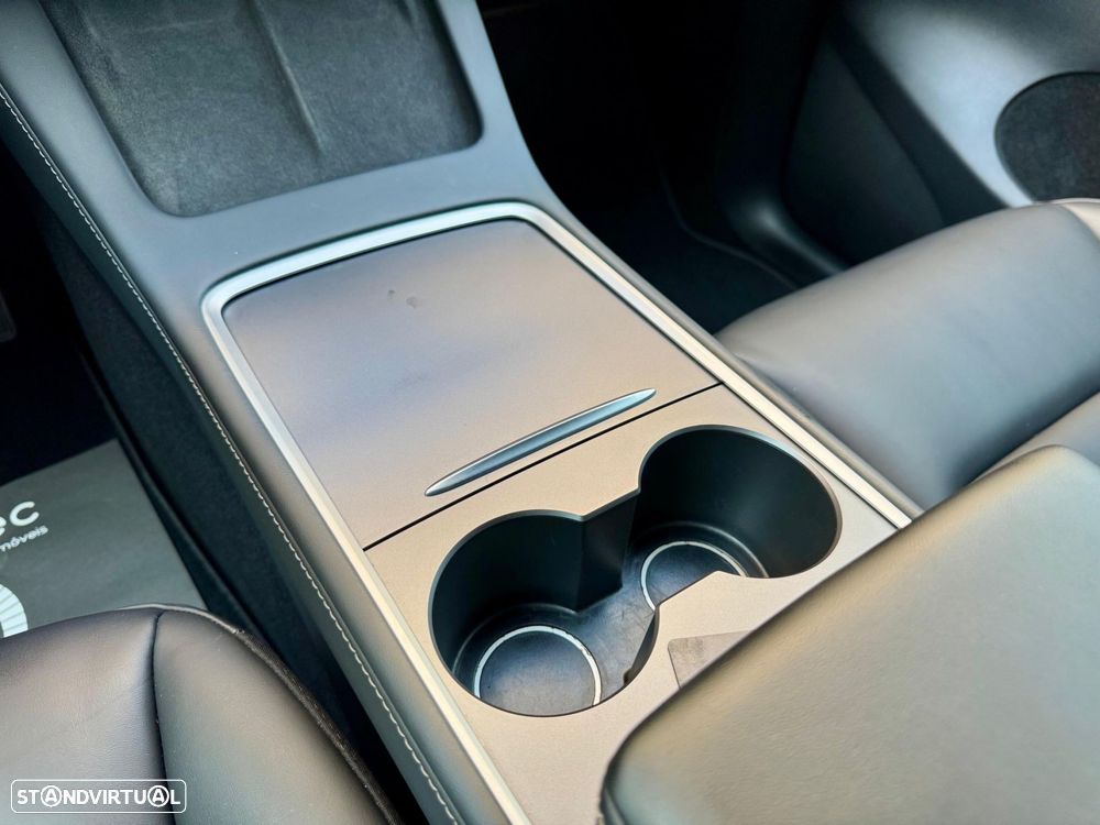 Tesla Model Y Tração Traseira - 39