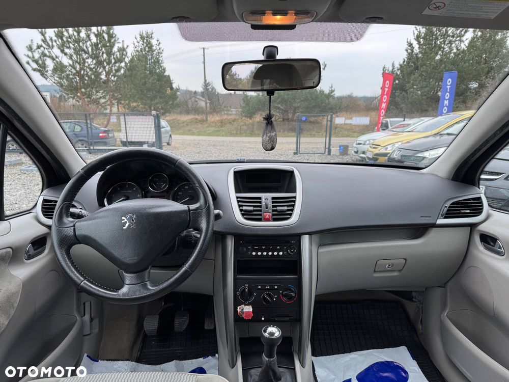 Peugeot 207 1.4 HDi Trendy - 10