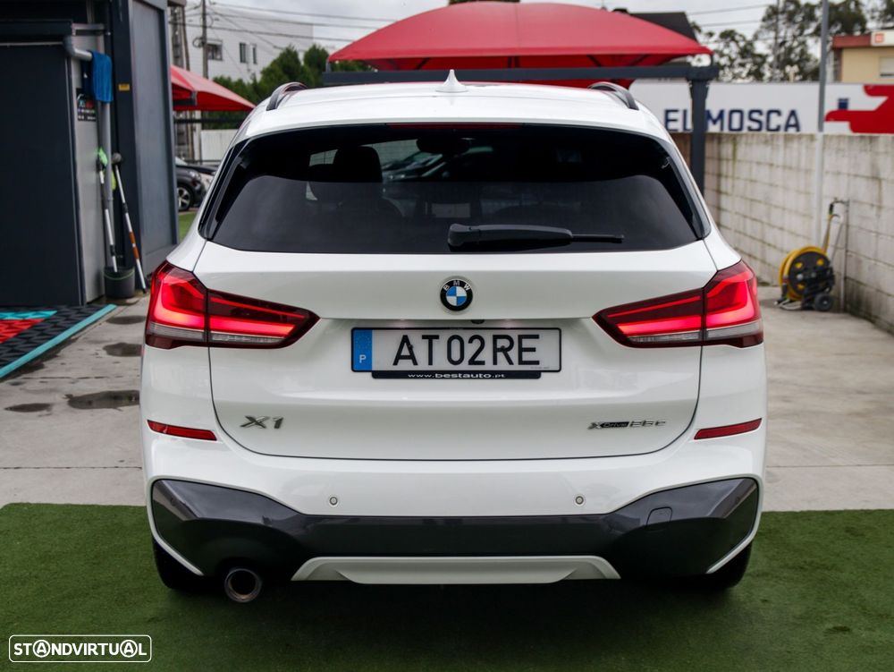 BMW X1 25 e xDrive Pack M - 9