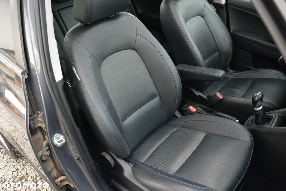 Hyundai ix20 1.4 Premium - 32