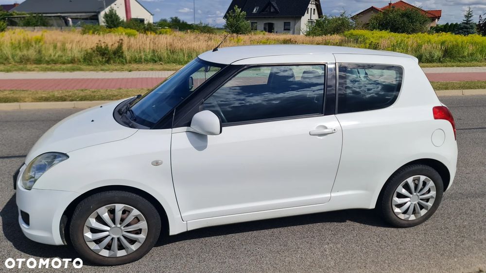 Suzuki Swift 1.3 Comfort - 2