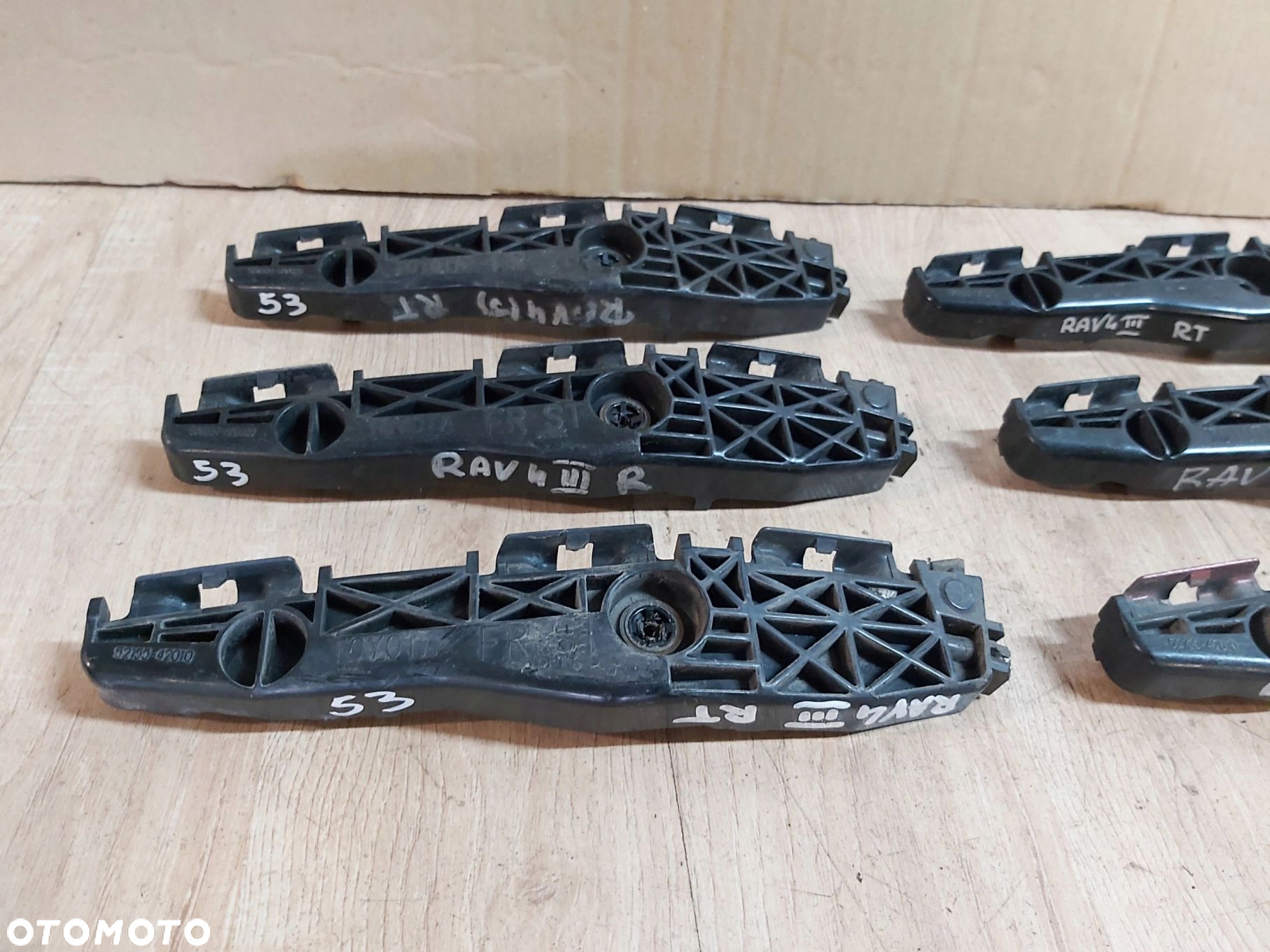 Toyota Rav4 III ślizg zderzaka prawy tył 52155-42010 - 3