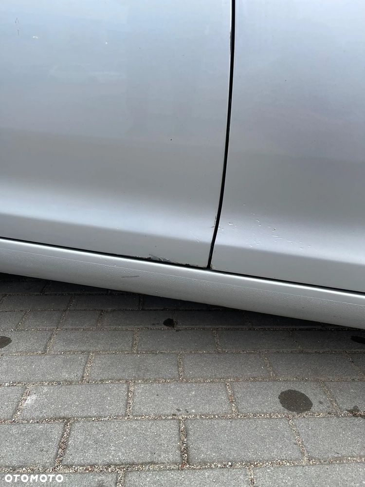 Volkswagen Golf 1.6 TDI Comfortline - 5