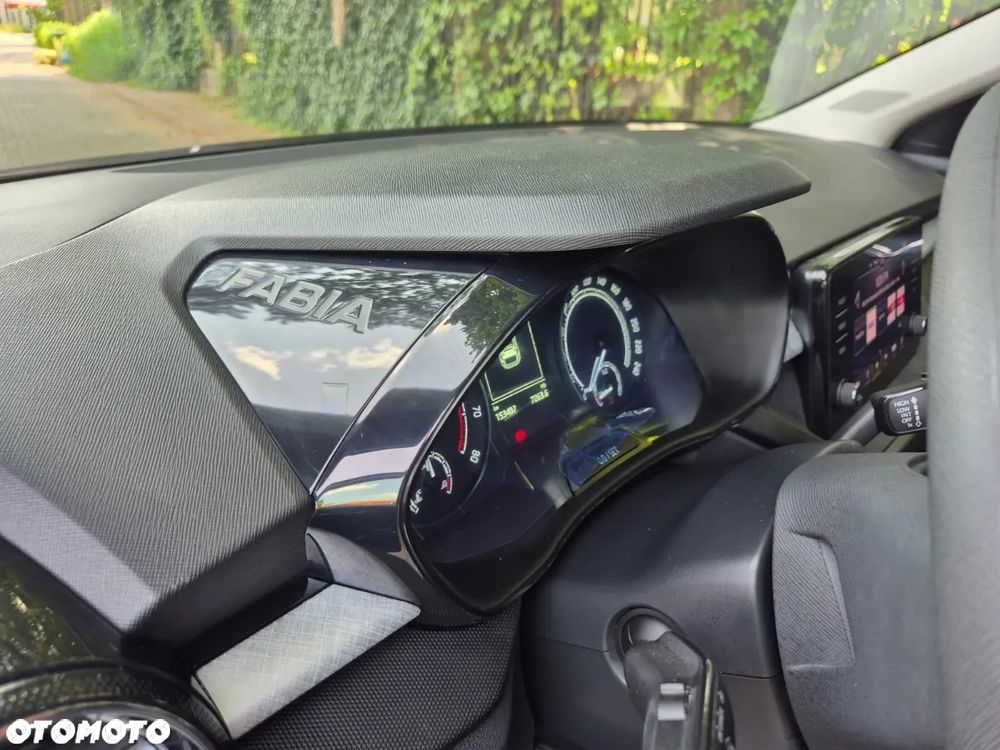 Skoda Fabia 1.0 TSI Ambition - 37