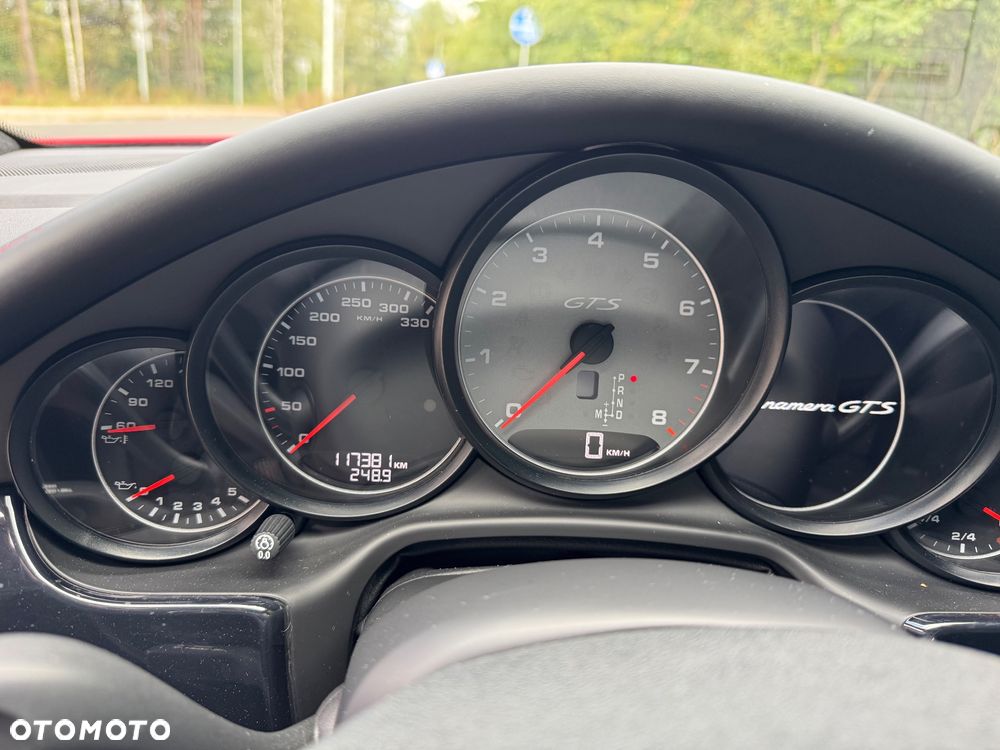 Porsche Panamera GTS - 22