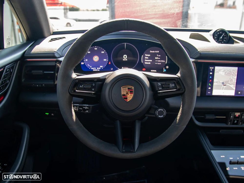 Porsche Macan Electric 4S - 26