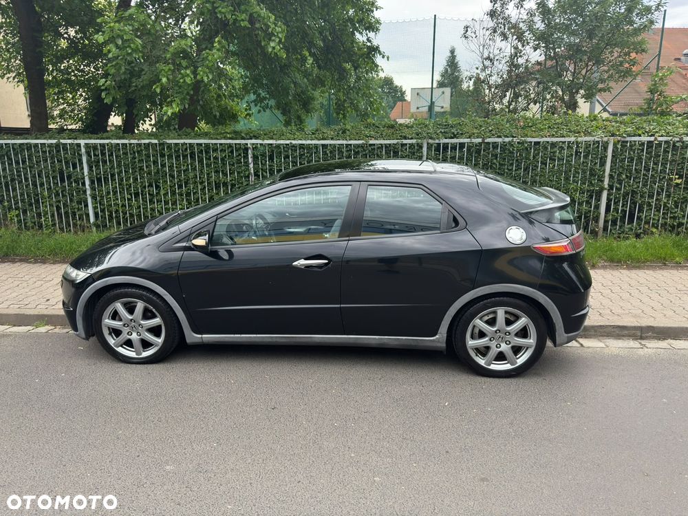 Honda Civic 1.8 Comfort - 3