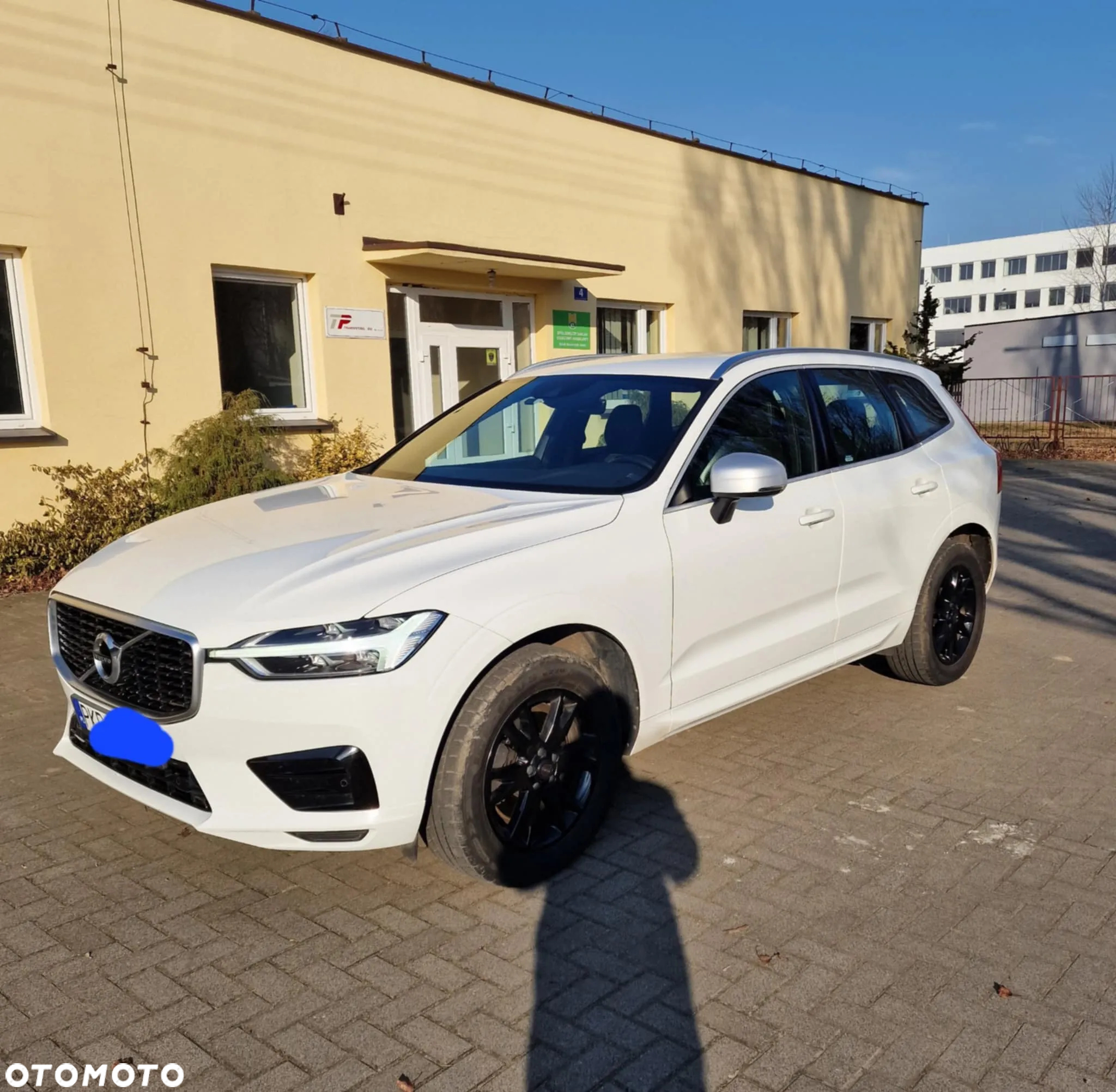 Volvo XC 60 D4 R-Design - 4