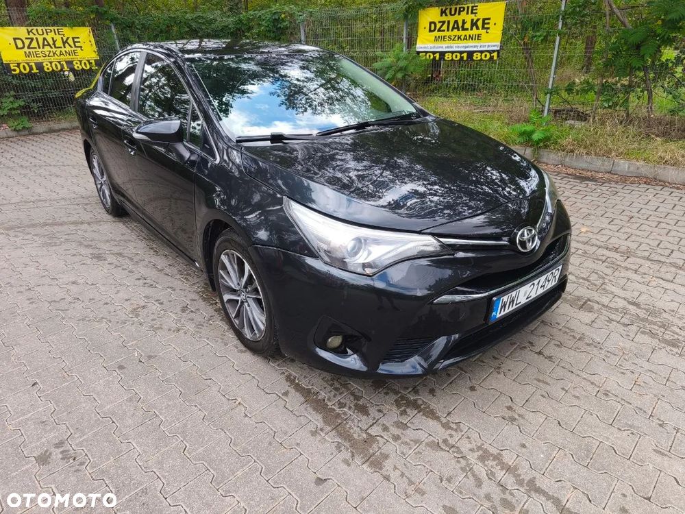 Toyota Avensis 1.8 Premium - 3