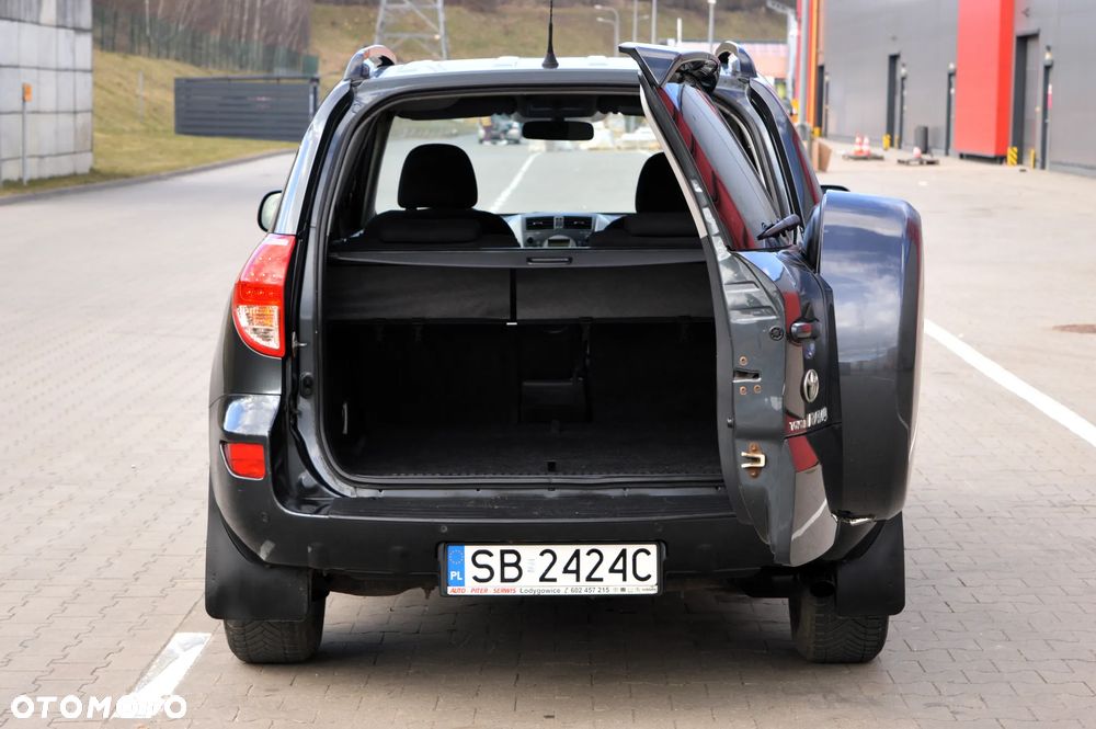 Toyota RAV4 2.0 VVT-i Prestige - 29