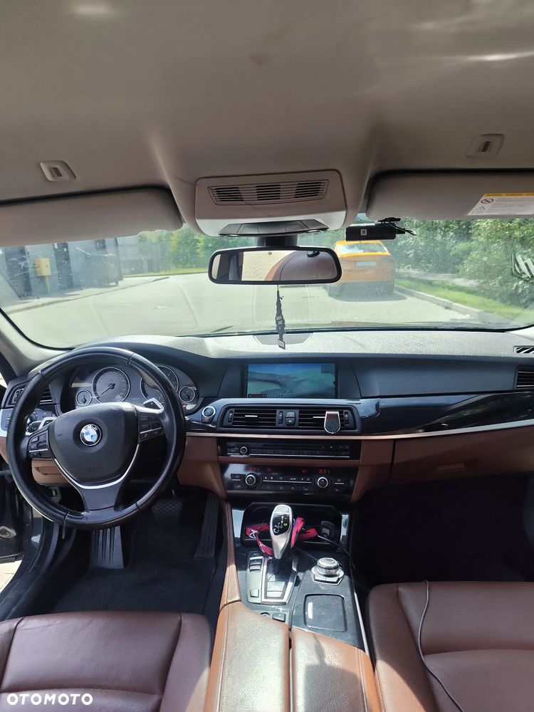 BMW Seria 5 520d BluePerformance - 12