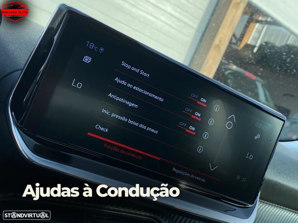 Peugeot 2008 1.2 PureTech Allure - 24