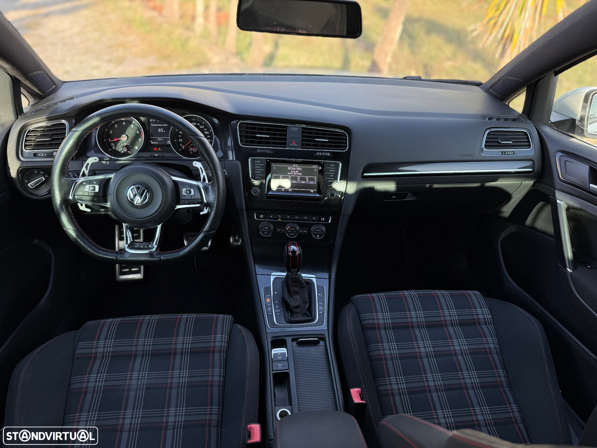 VW Golf 2.0 TSi GTi DSG Performance - 16