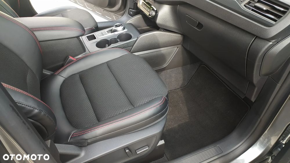Ford Escape 2.0 EcoBoost AWD Titanium - 30