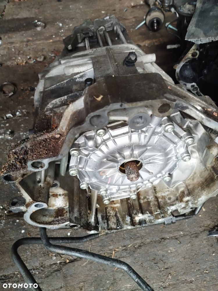 AUDI A4 B6 1.8 T BFB skrzynia biegów GEB - 2