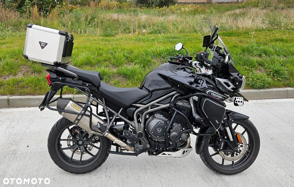 Triumph Tiger - 1