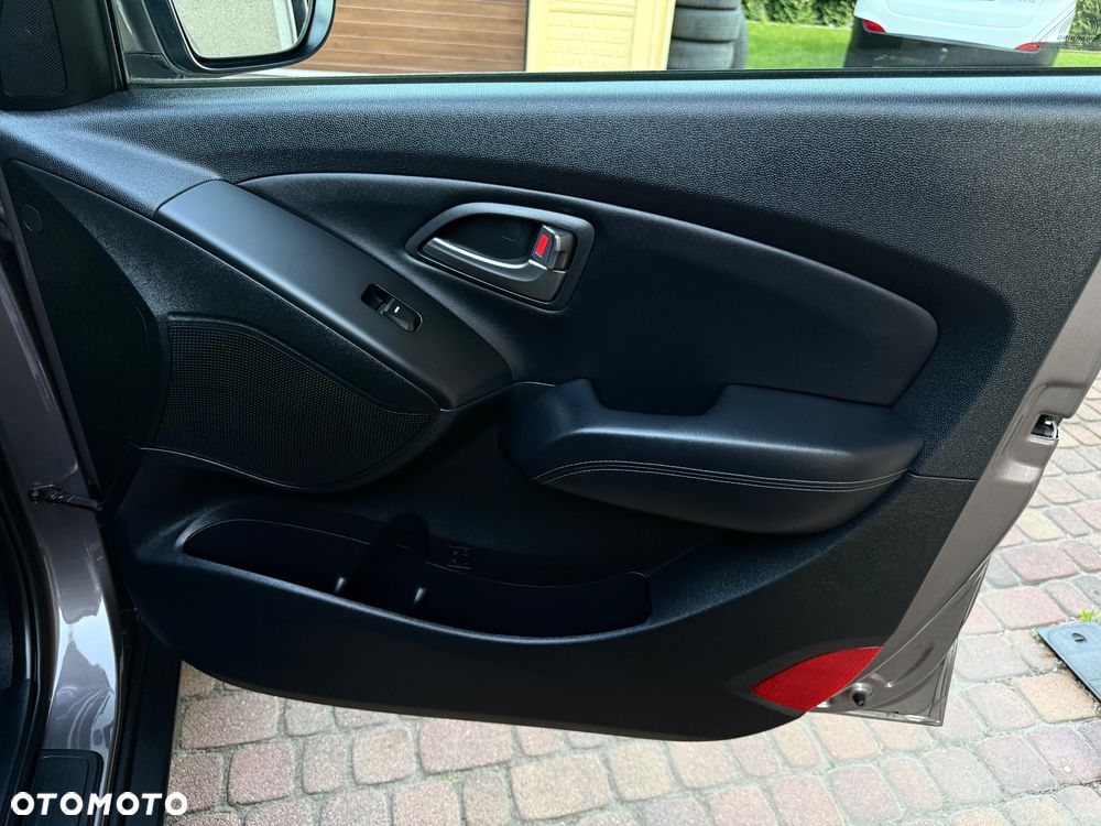 Hyundai ix35 1.6 2WD blue Comfort - 16