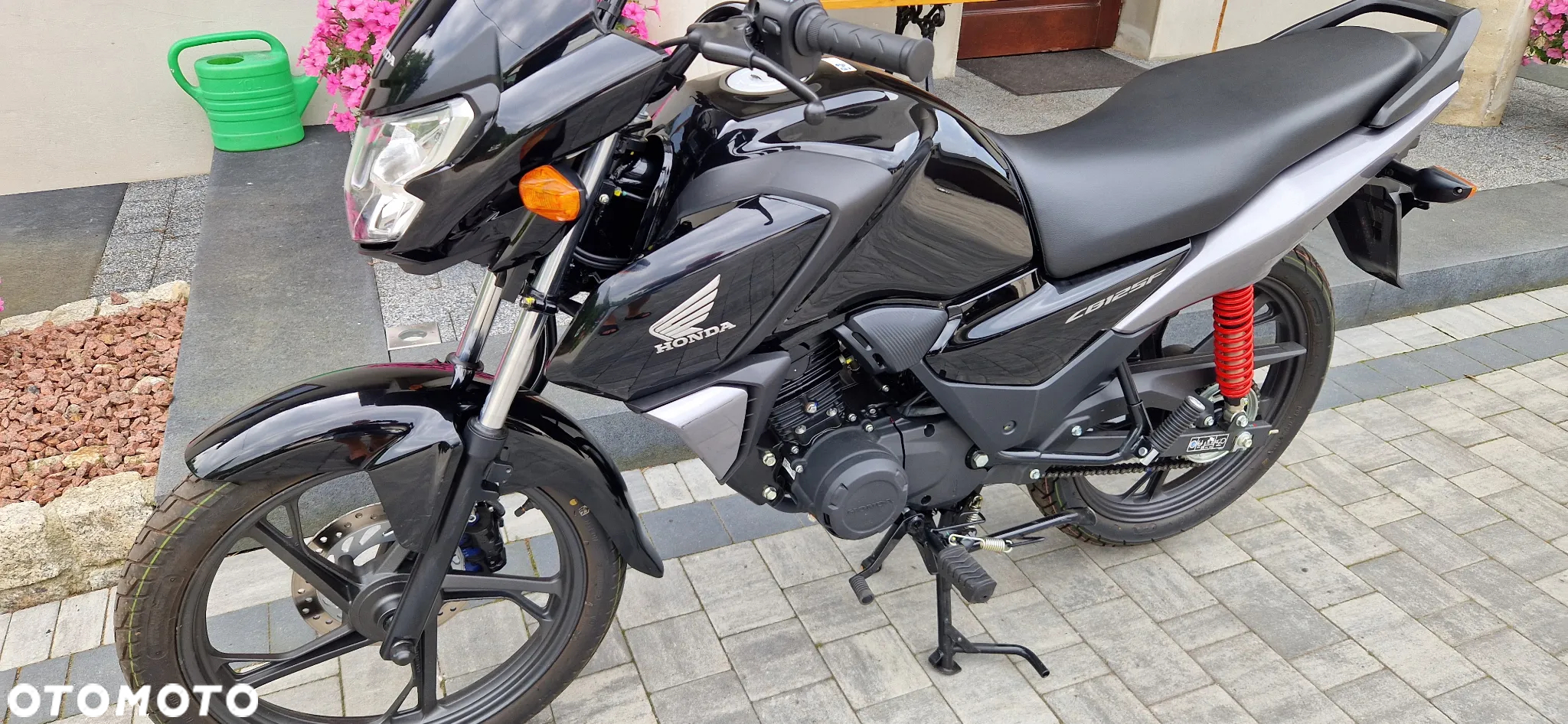 Honda CBF - 2