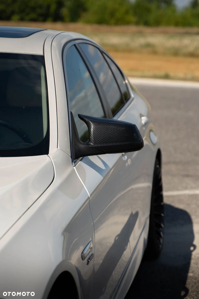 BMW Seria 5 535i xDrive Sport-Aut - 3