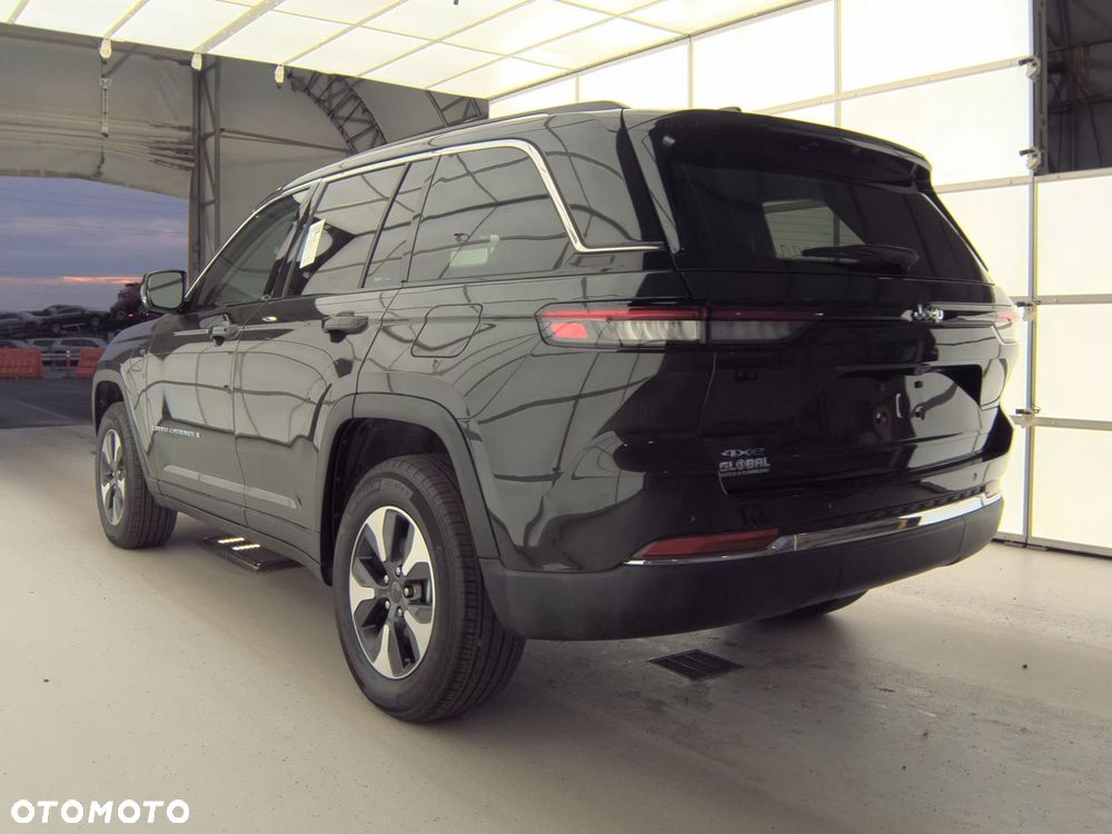 Jeep Grand Cherokee - 4