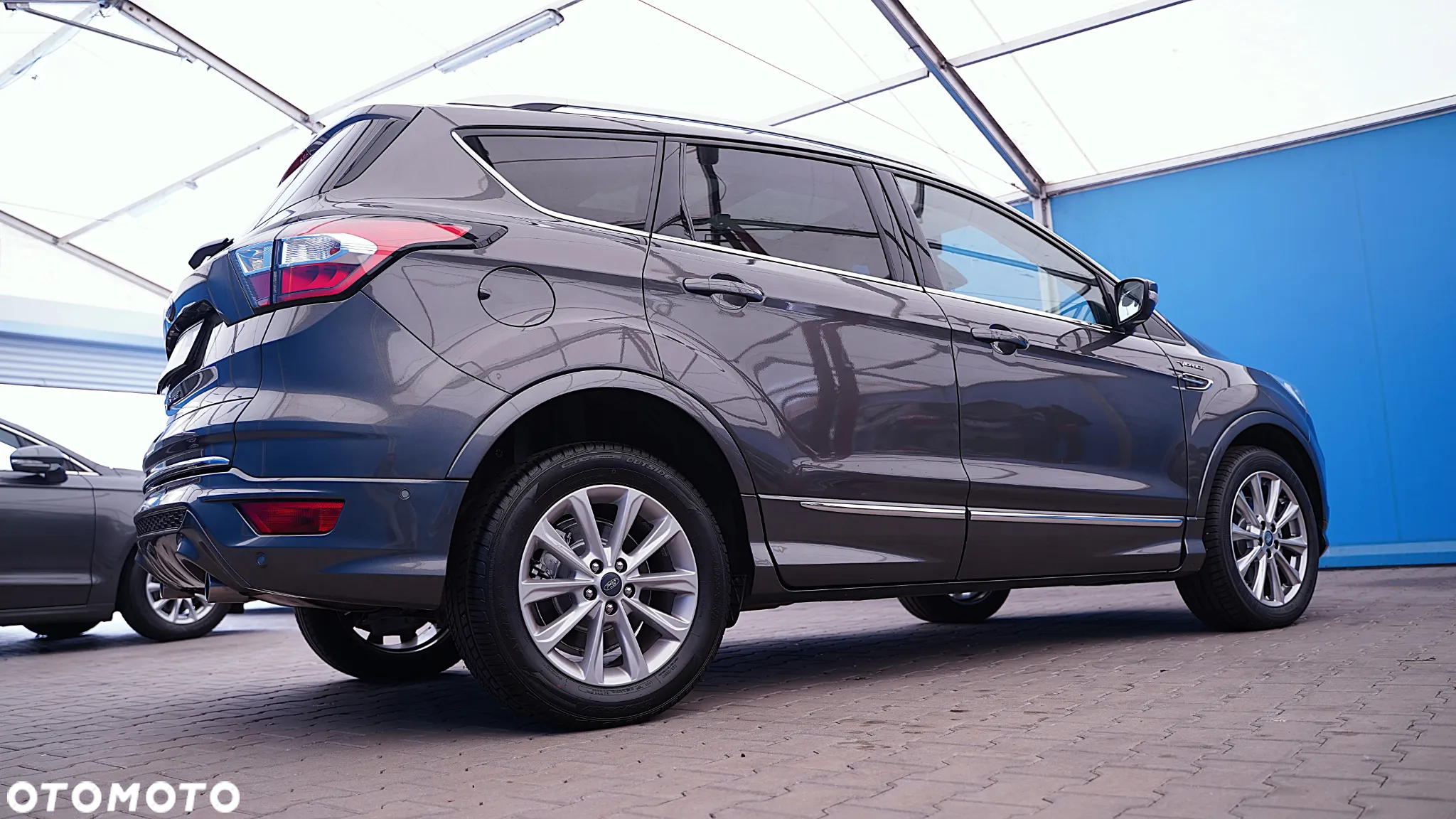 Ford Kuga 2.0 TDCi 4x4 Vignale - 3