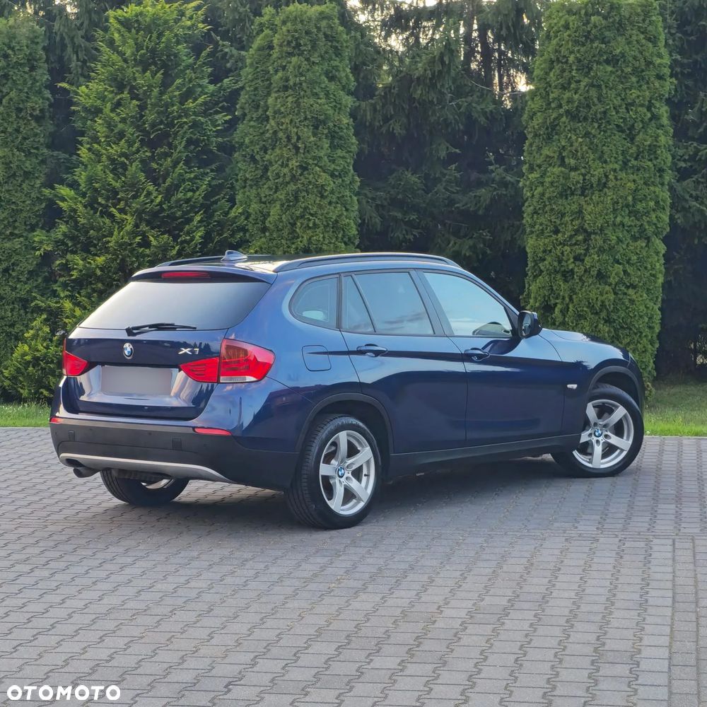 BMW X1 sDrive18d xLine - 12