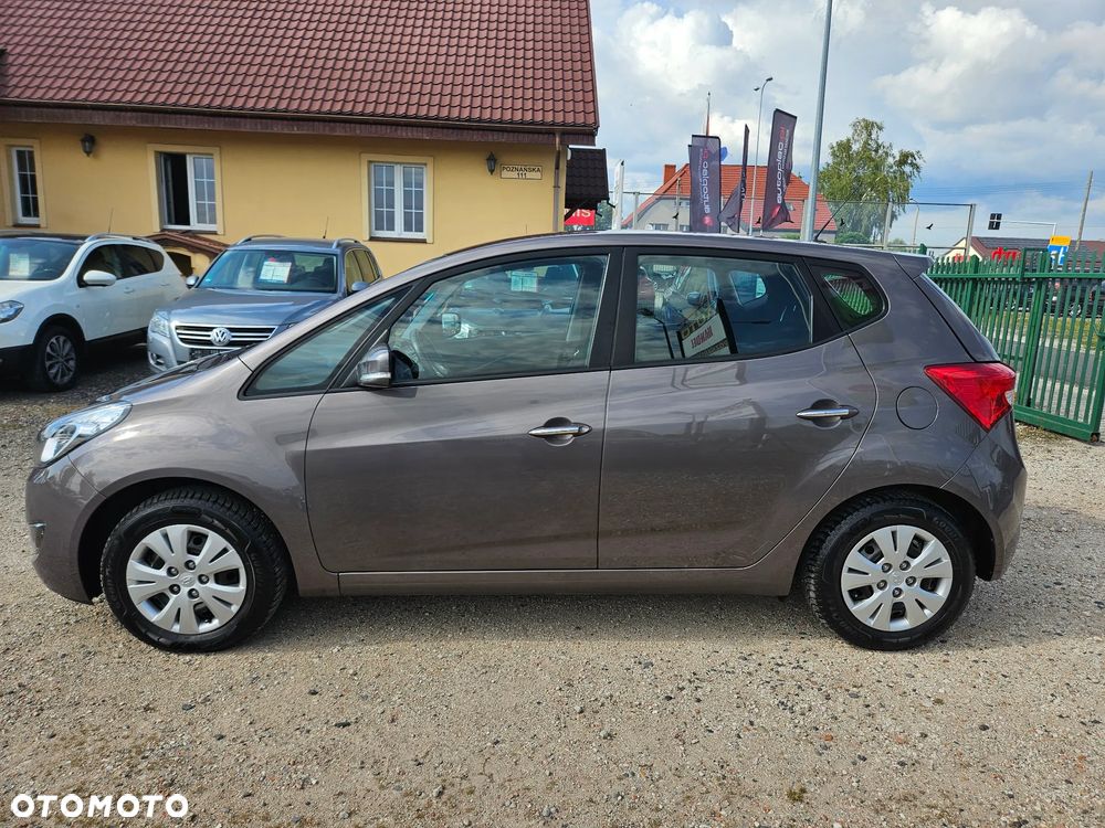 Hyundai ix20 1.4 blue Trend - 16