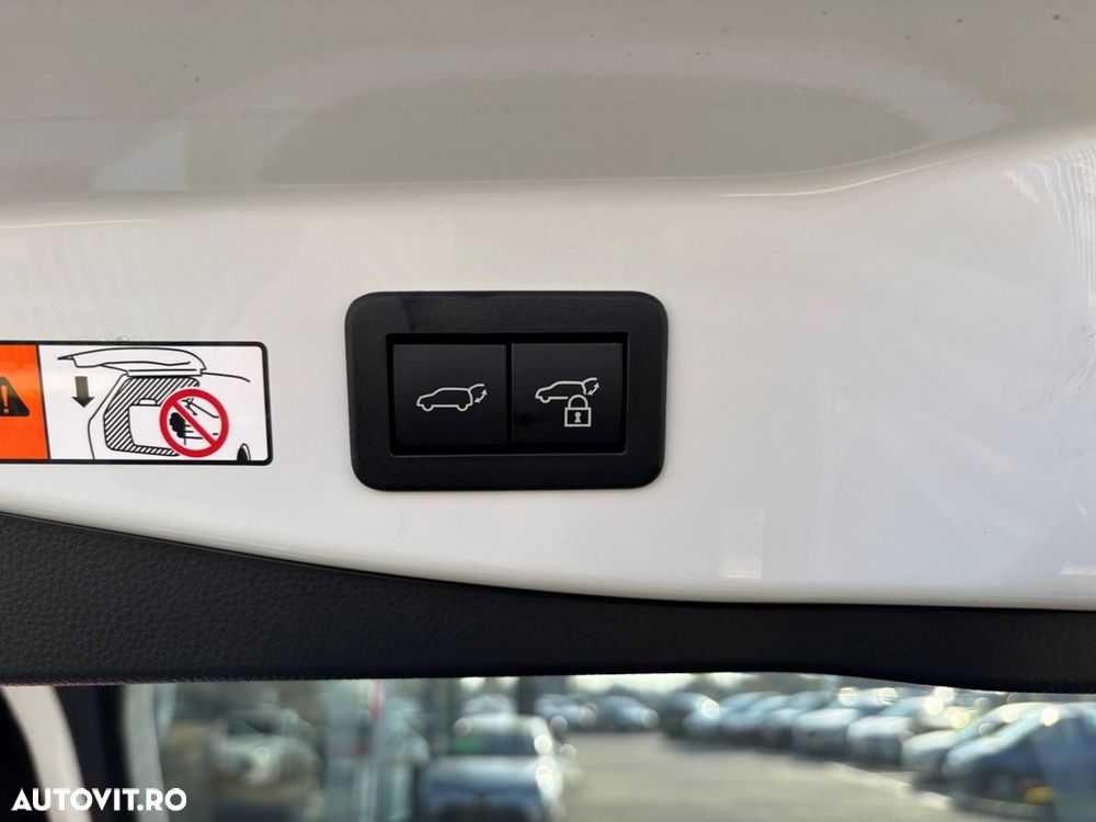 Toyota C-HR 2.0 PHEV 223 CP 4x2 CVT Exclusive - 19